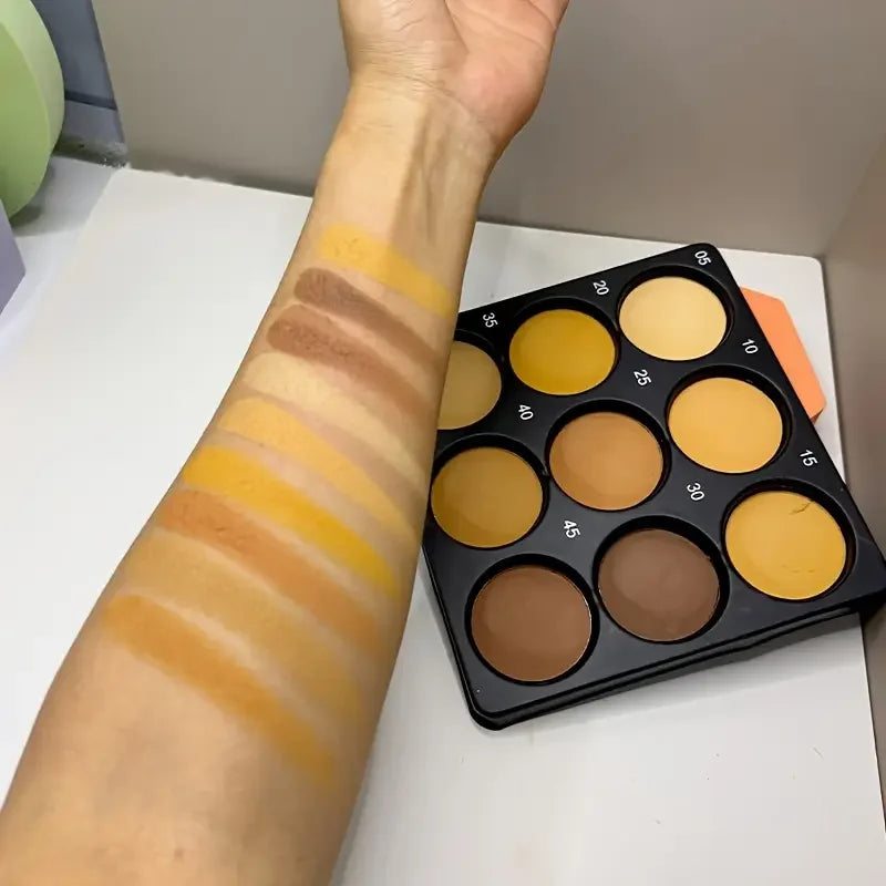 Palette fond de teint bronze 9 couleurs – Contour, correcteur & mat