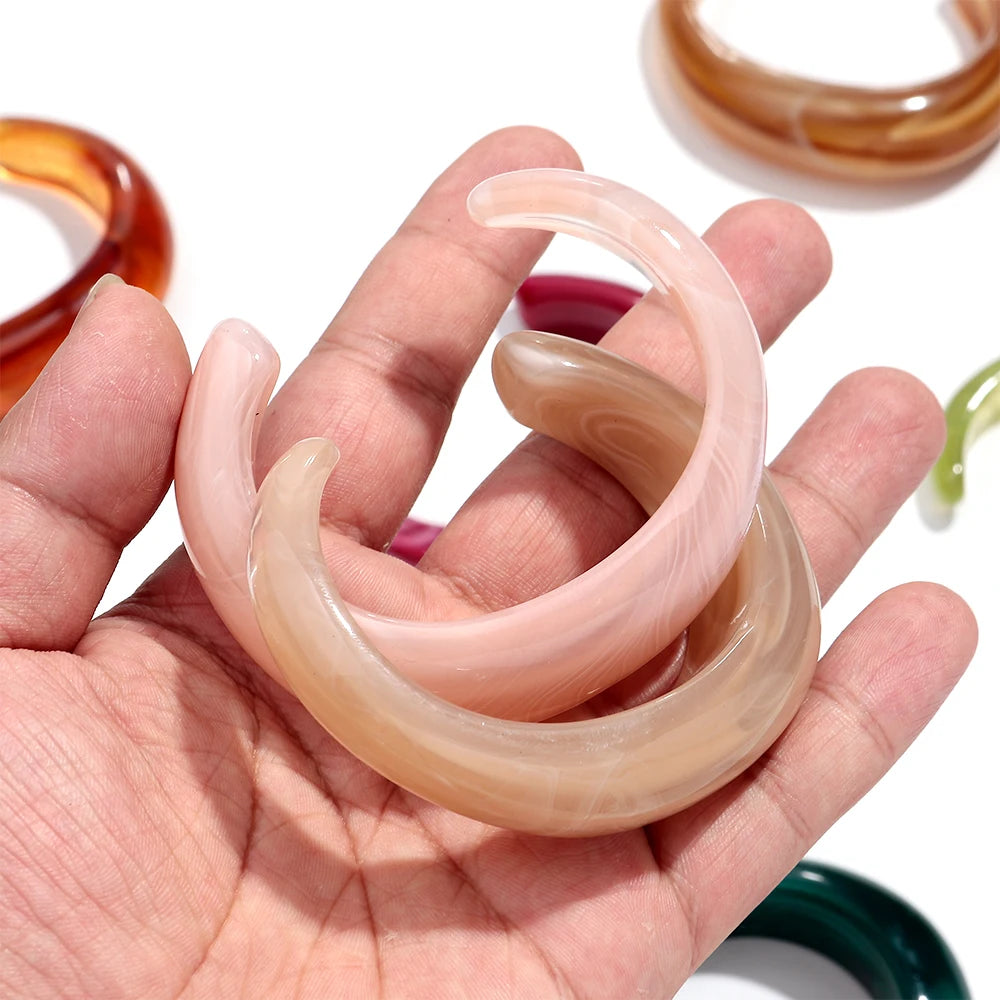 Bracelet Manchette Acrylique Marbré Boho – Design Géométrique Femme