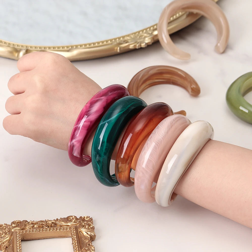 Bracelet Manchette Acrylique Marbré Boho – Design Géométrique Femme