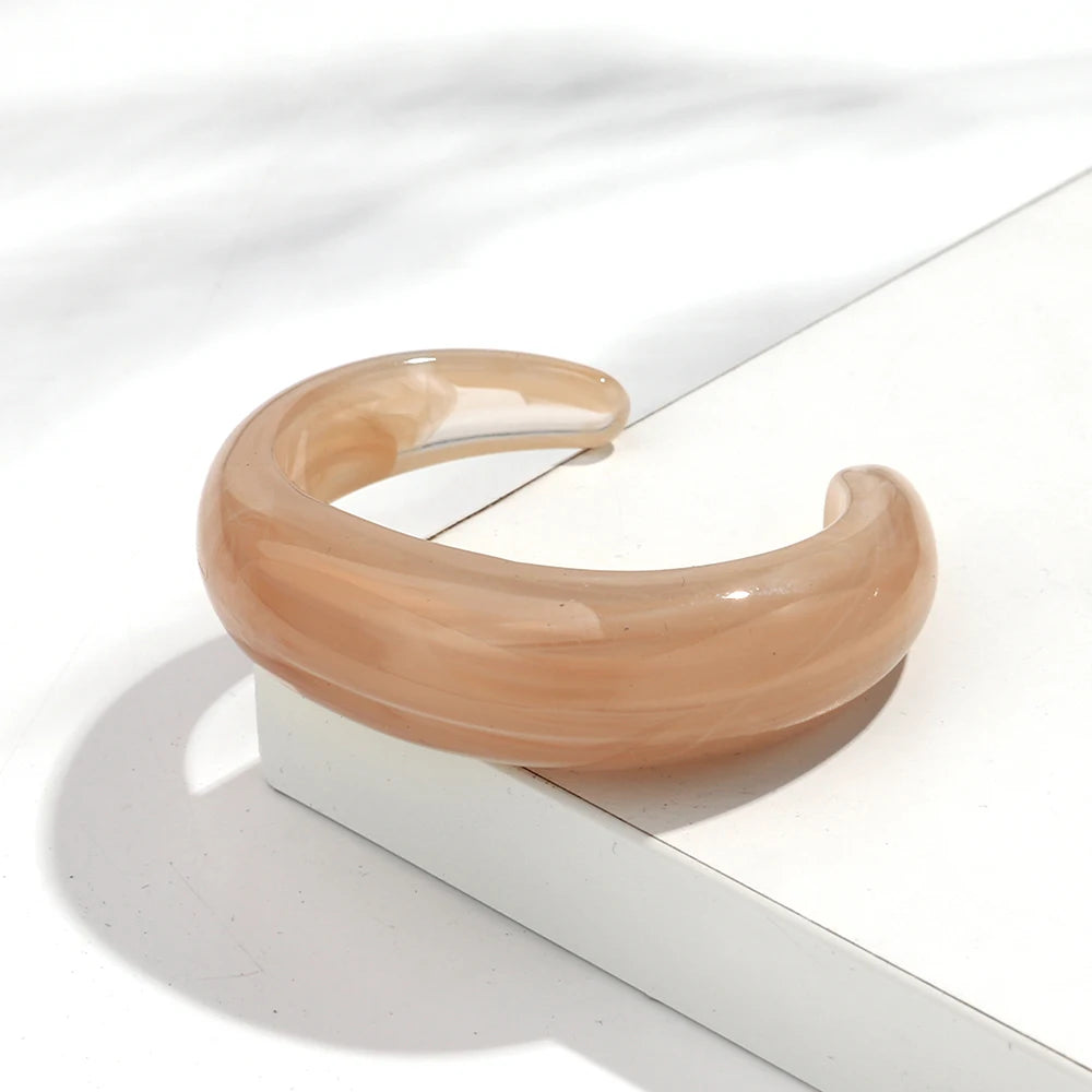 Bracelet Manchette Acrylique Marbré Boho – Design Géométrique Femme