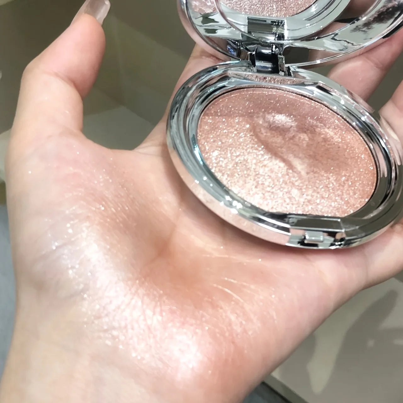 Crème illuminatrice effet diamant – Multi-usages, longue tenue