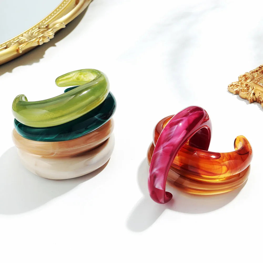 Bracelet Manchette Acrylique Marbré Boho – Design Géométrique Femme