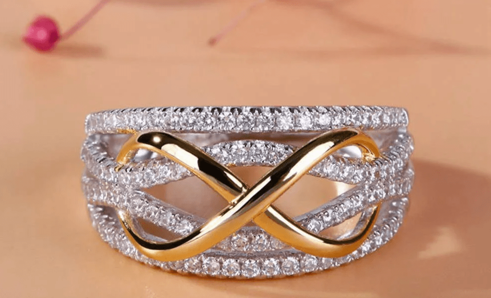 Bague Élégance Brillante — Raffinement Intemporel & Style Féminin - FoytiShop