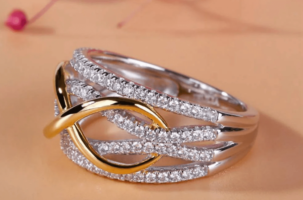 Bague Élégance Brillante — Raffinement Intemporel & Style Féminin - FoytiShop