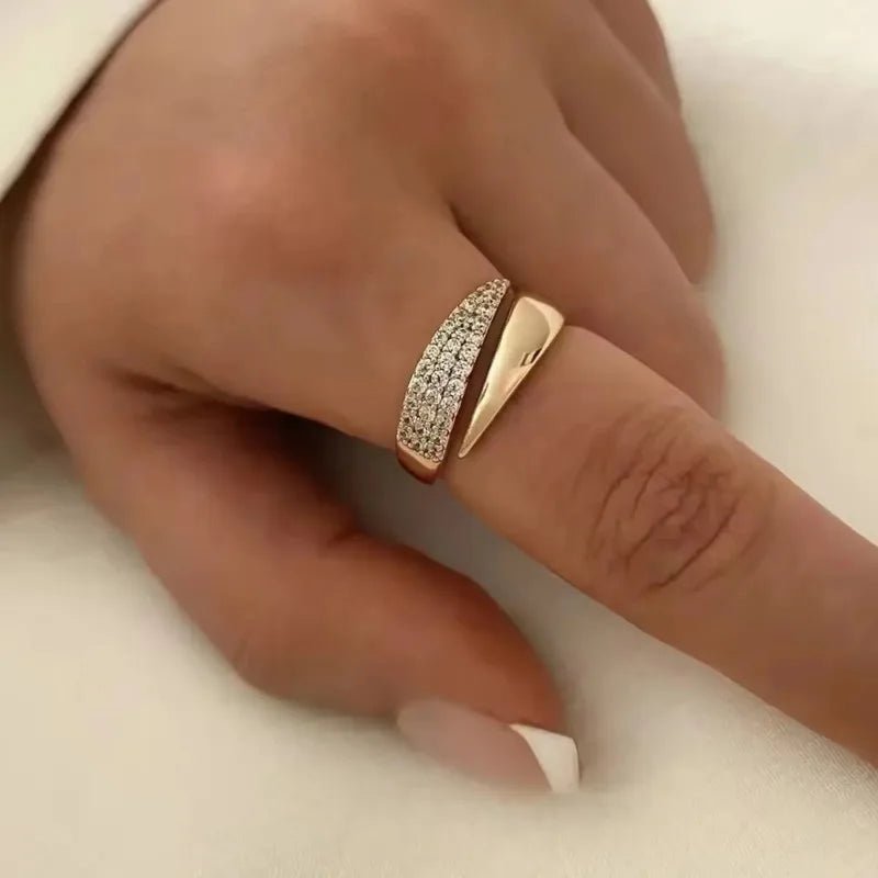 Bague Minimaliste Élégance — Style Chic & Intemporel - FoytiShop