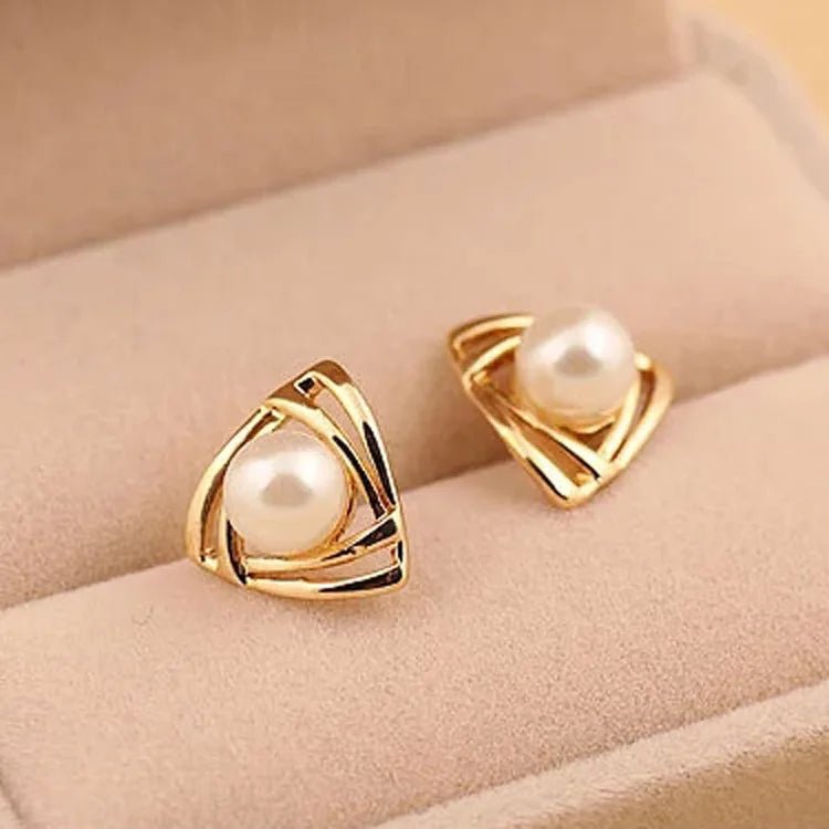 Boucles Dorées Minimalistes — Élégance Intemporelle - FoytiShop