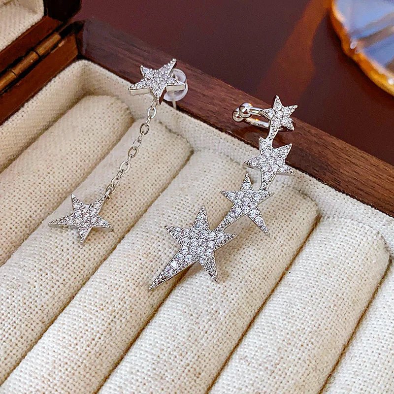 🍃 Boucles d'Oreilles 3 Feuilles Asymétrique Goutte - Mode Coréenne Tendance - FoytiShop