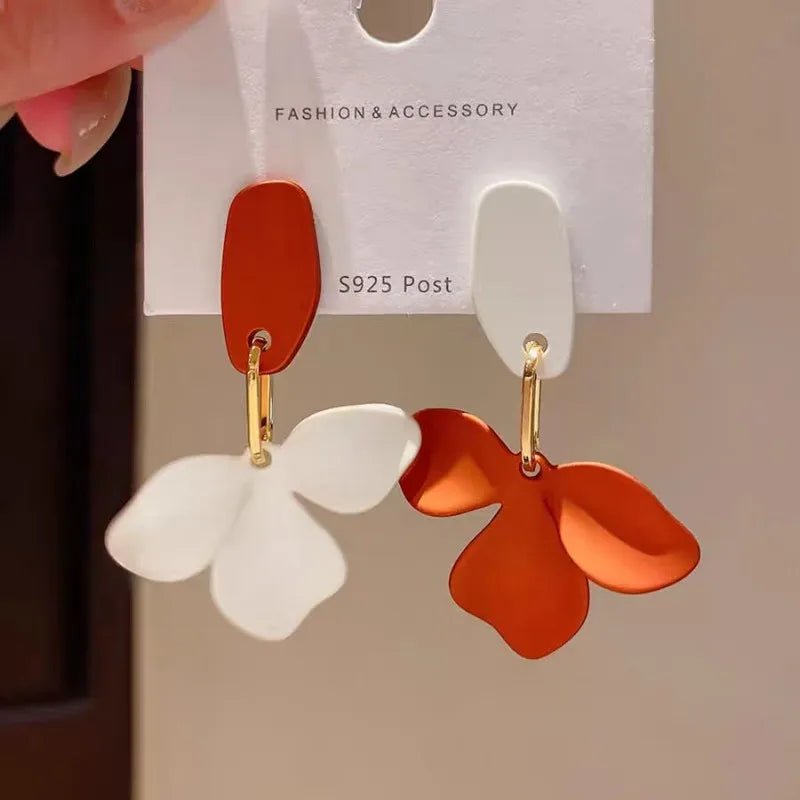 🍃 Boucles d'Oreilles 3 Feuilles Asymétrique Goutte - Mode Coréenne Tendance - FoytiShop