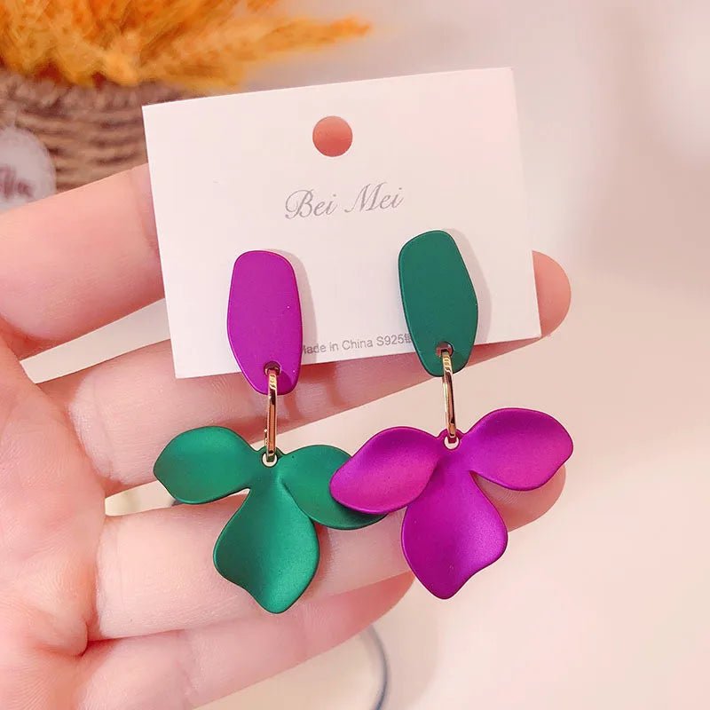 🍃 Boucles d'Oreilles 3 Feuilles Asymétrique Goutte - Mode Coréenne Tendance - FoytiShop
