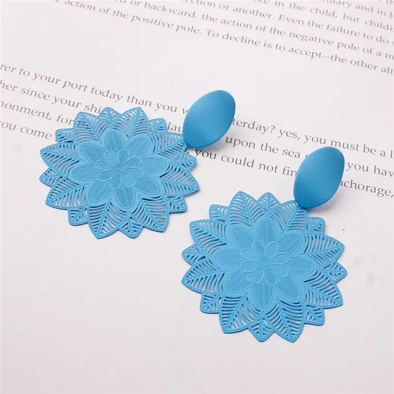🌸 Boucles d'Oreilles Fleur Forêt Noire - Motif Ajouré Goutte d'Eau Style Coréen - FoytiShop