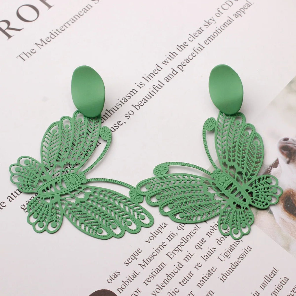 🌸 Boucles d'Oreilles Fleur Forêt Noire - Motif Ajouré Goutte d'Eau Style Coréen - FoytiShop