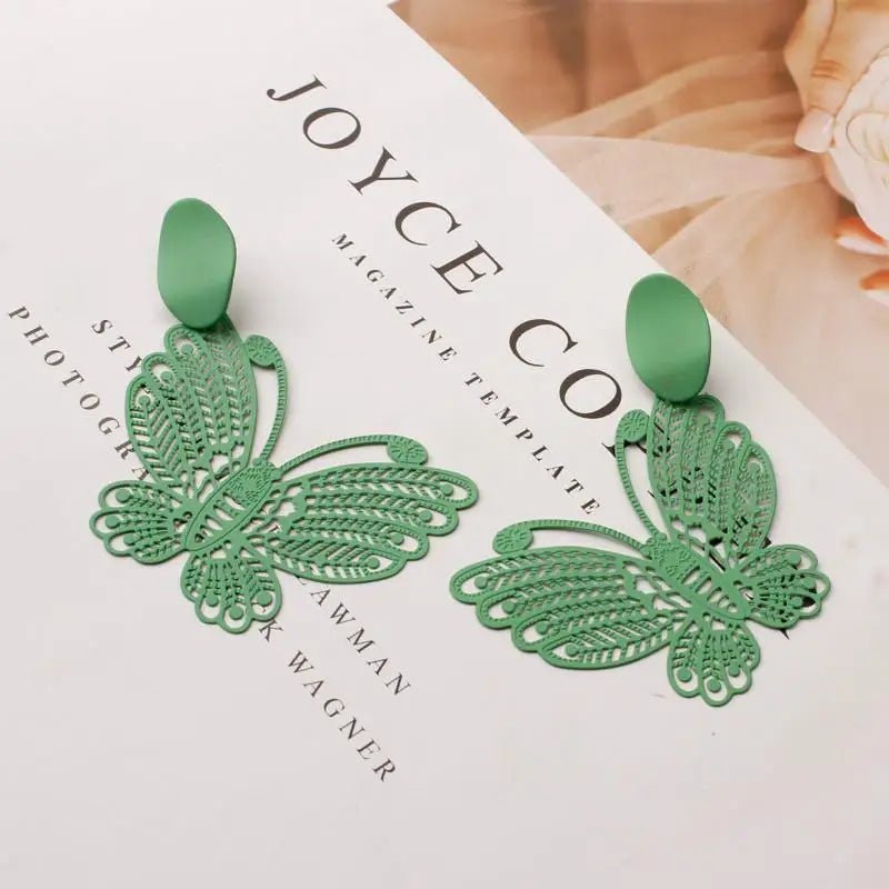 🌸 Boucles d'Oreilles Fleur Forêt Noire - Motif Ajouré Goutte d'Eau Style Coréen - FoytiShop