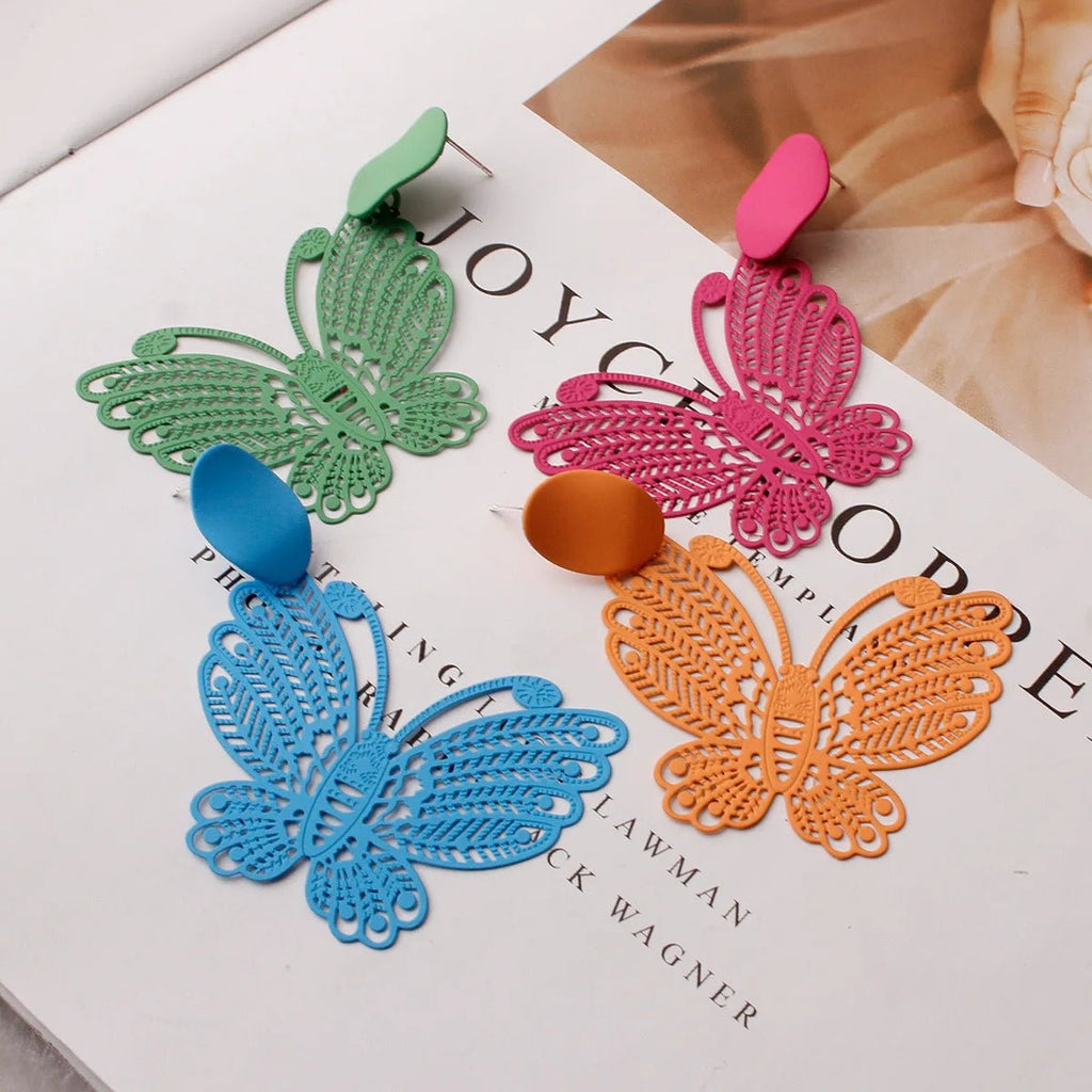 🌸 Boucles d'Oreilles Fleur Forêt Noire - Motif Ajouré Goutte d'Eau Style Coréen - FoytiShop