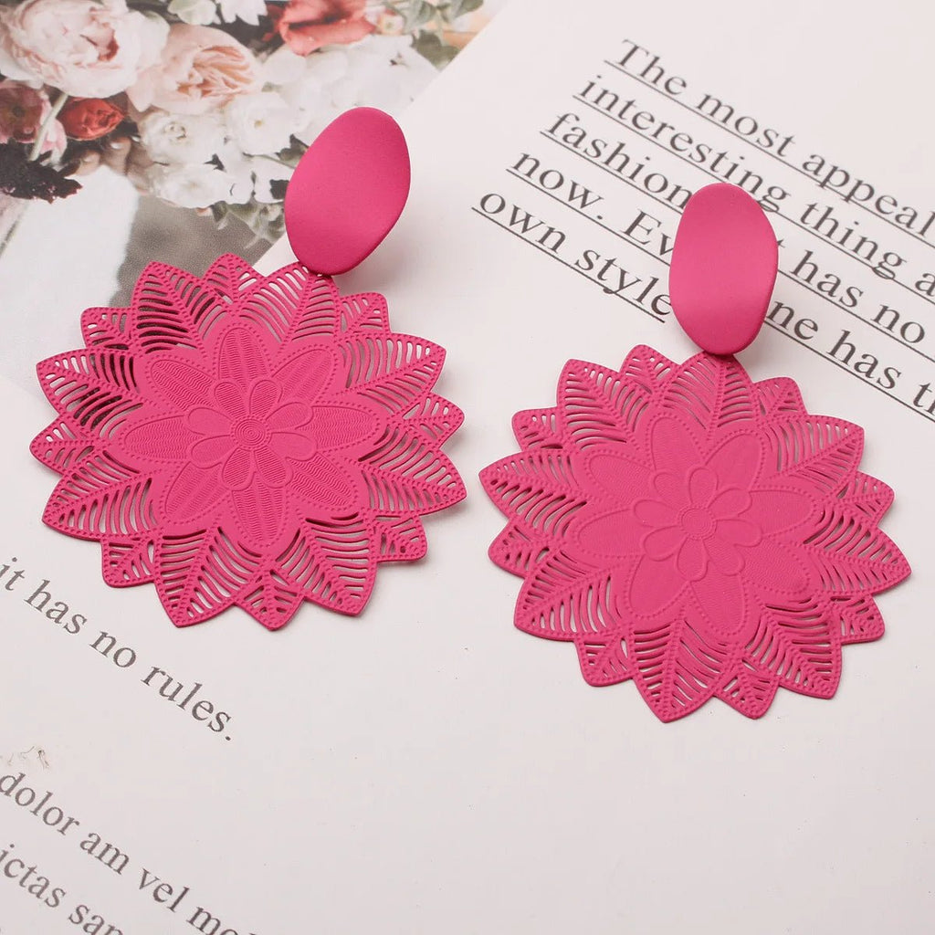 🌸 Boucles d'Oreilles Fleur Forêt Noire - Motif Ajouré Goutte d'Eau Style Coréen - FoytiShop
