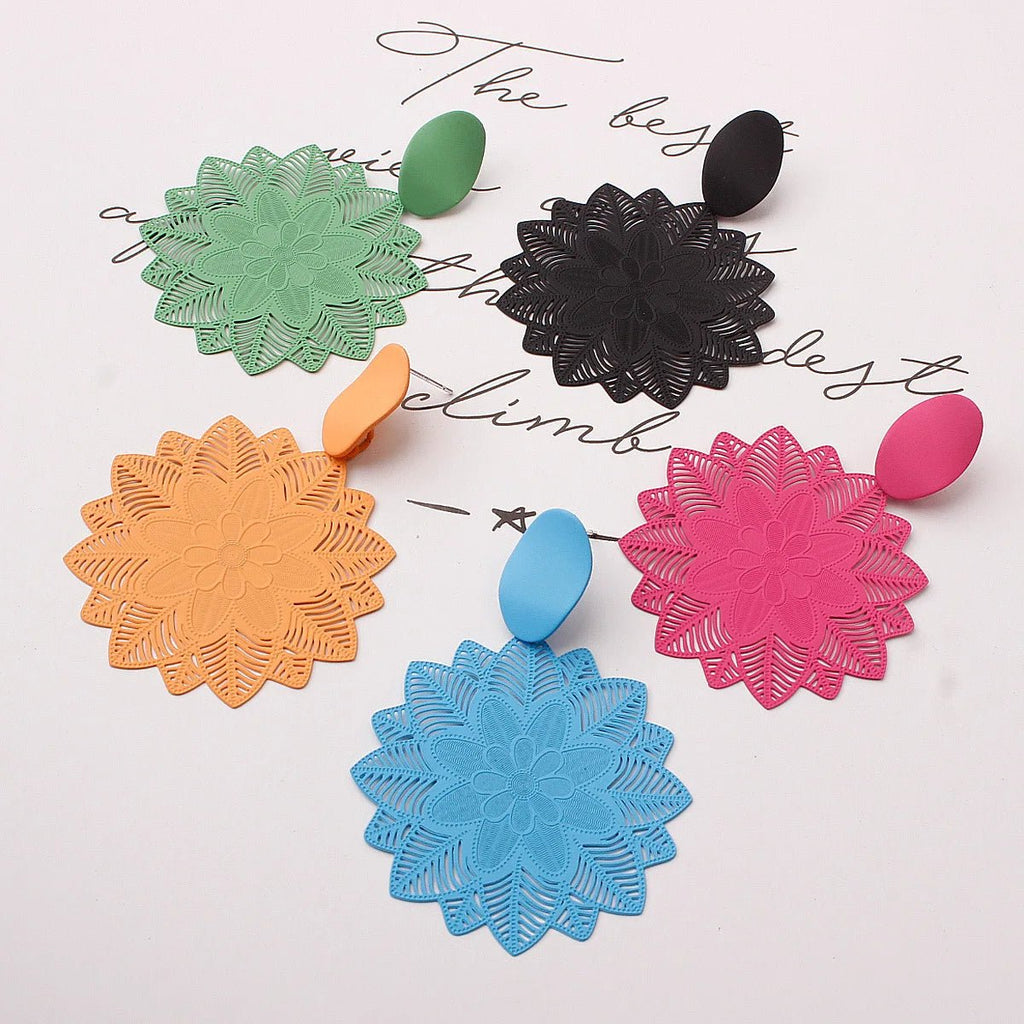 🌸 Boucles d'Oreilles Fleur Forêt Noire - Motif Ajouré Goutte d'Eau Style Coréen - FoytiShop
