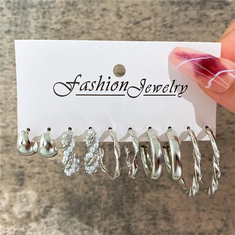 🦋 Boucles d'Oreilles Papillon Acrylique Creux - Design Élégant Femme - FoytiShop