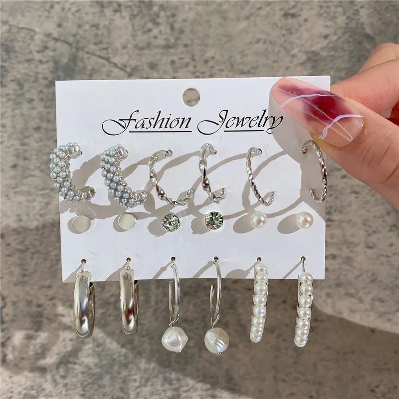🦋 Boucles d'Oreilles Papillon Acrylique Creux - Design Élégant Femme - FoytiShop