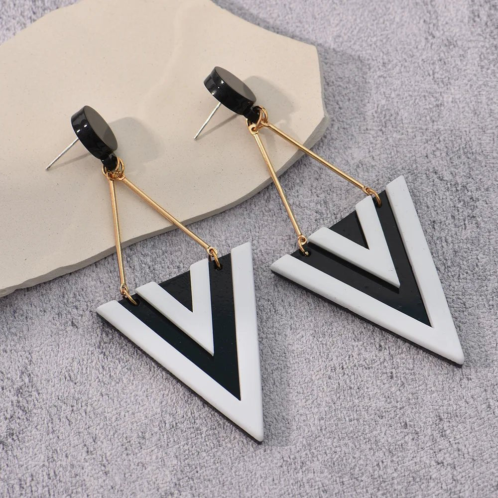 Boucles d'Oreilles Triangle Longues – Acrylique Géométrique - FoytiShop