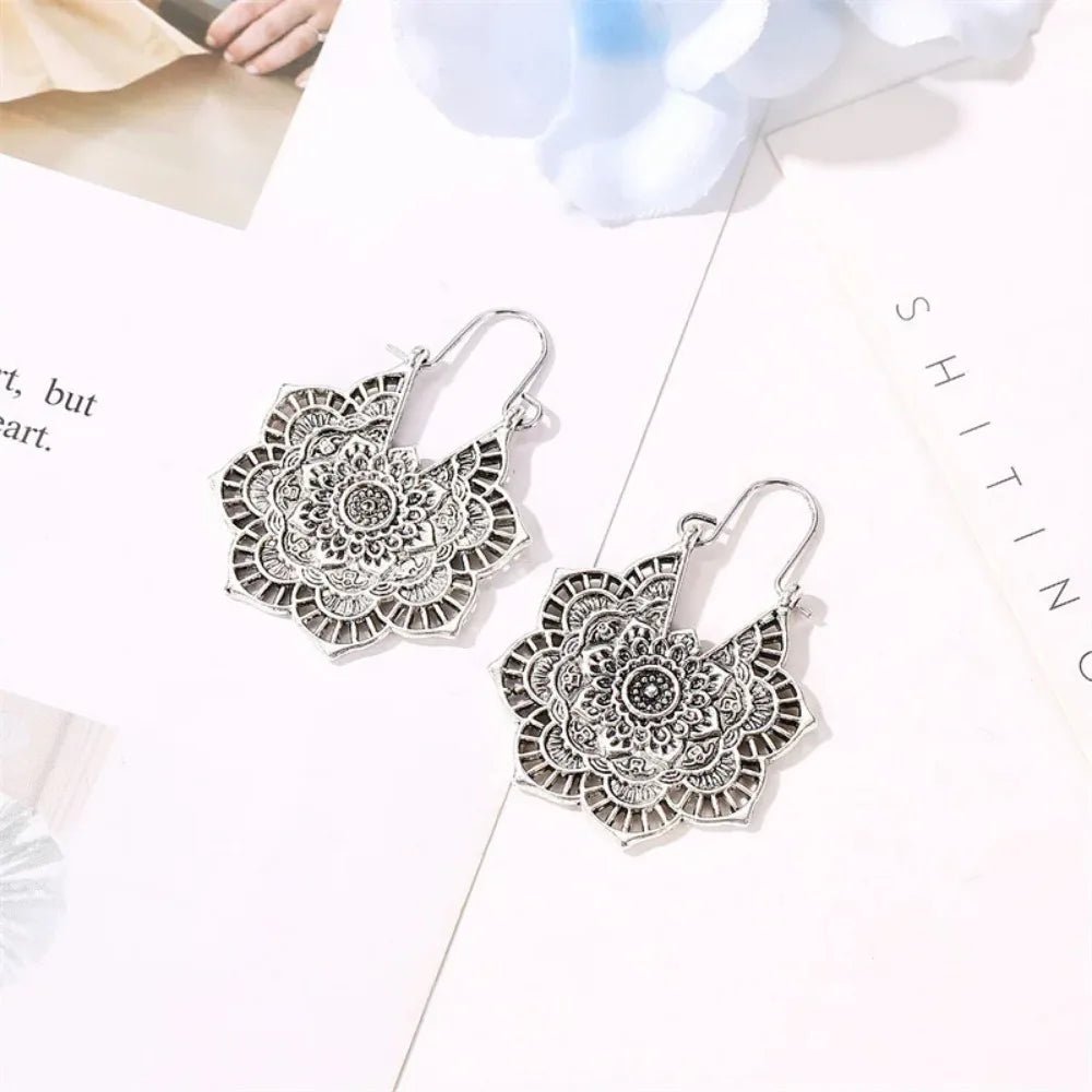 Boucles d’Oreilles Vintage Dorées — Charme & Élégance Intemporelle - FoytiShop