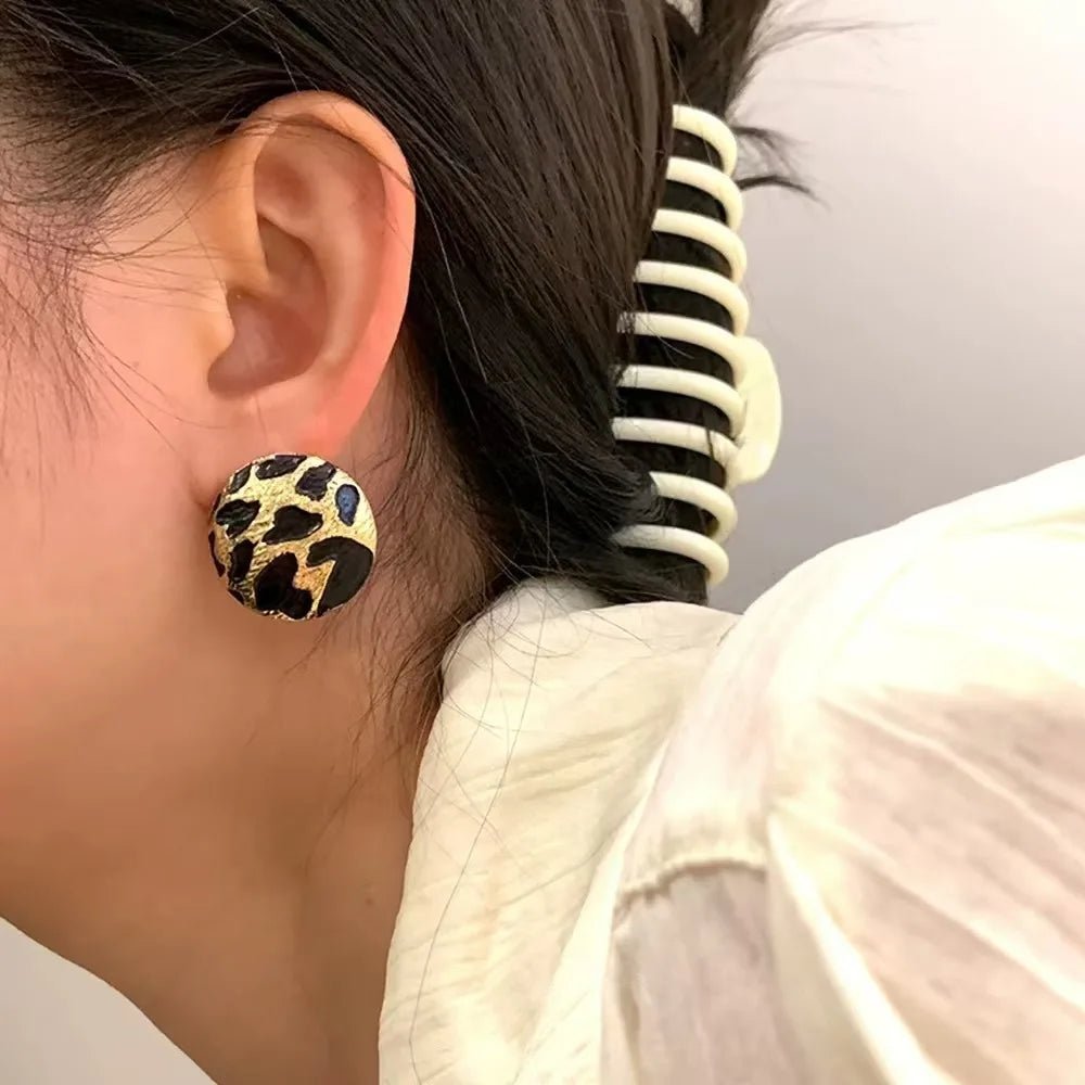 Boucles Élégance Délicate — Style Minimaliste - noire doré - FoytiShop