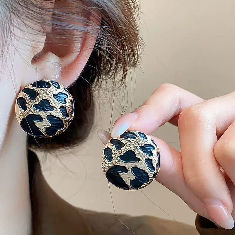 Boucles Élégance Délicate — Style Minimaliste - noire doré - FoytiShop