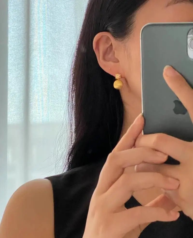 Boucles Élégance Intemporelle — Style Chic & Raffiné 02 - FoytiShop