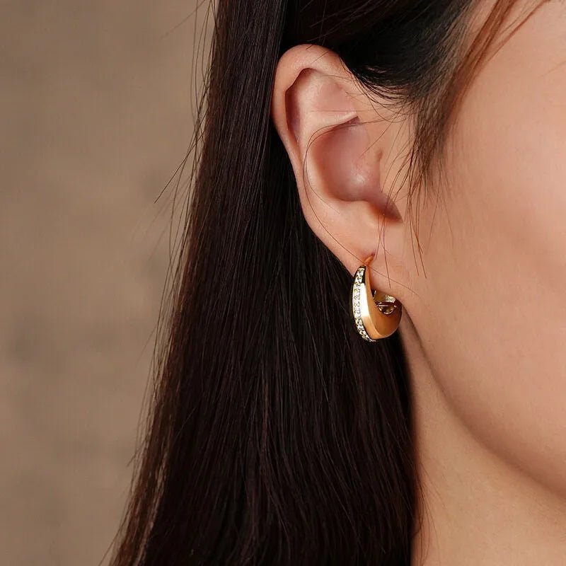 Boucles Élégance Intemporelle — Style Chic & Raffiné 03 - FoytiShop
