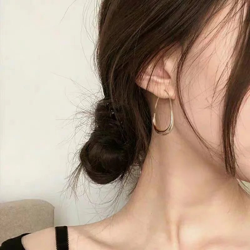 Boucles Minimalistes Dorées — Chic & Intemporelles - FoytiShop