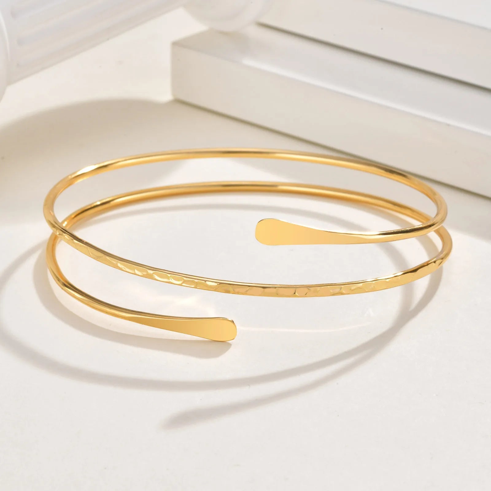 Bracelet manchette du haut du bras pour femmes, brassard minimaliste plaqué or, bijoux de fête - FoytiShop