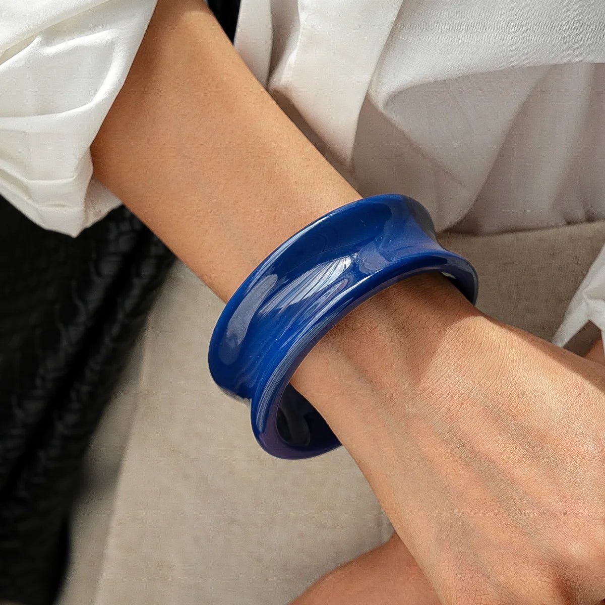 Bracelet Manchette Résine Bleu Foncé à Paillettes – Style Punk Femme - FoytiShop