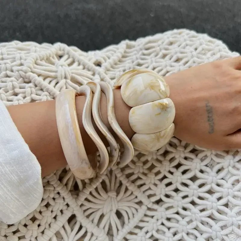 Bracelets de manchette Boho élégants – Bracelets à bras larges géométriques en résine acrylique pour femmes - FoytiShop