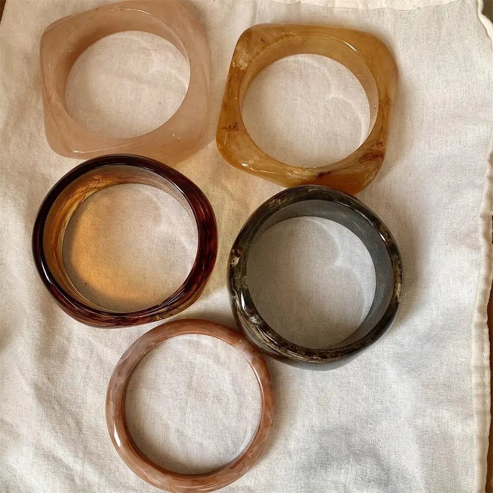 Bracelets Larges Résine Vintage Beige & Marron – Style Élégant Femme - FoytiShop
