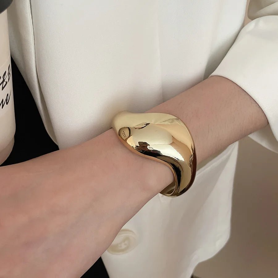 🔶 Bracelets Ouverts Torsadés Géométriques Irréguliers Femme - Tempérament Exagéré - FoytiShop