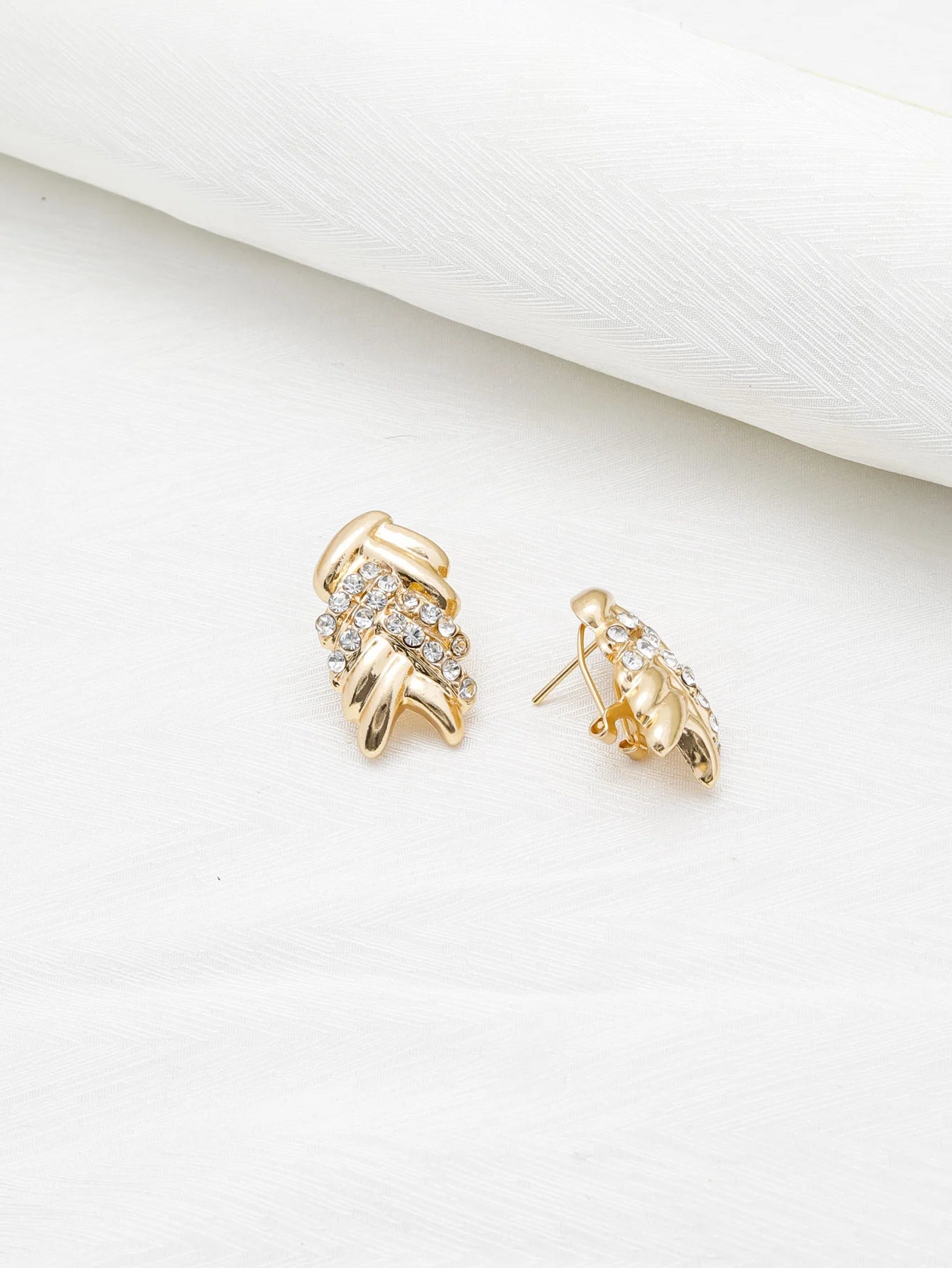 Collier Doré Délicatesse — Pendentif Élégant - FoytiShop