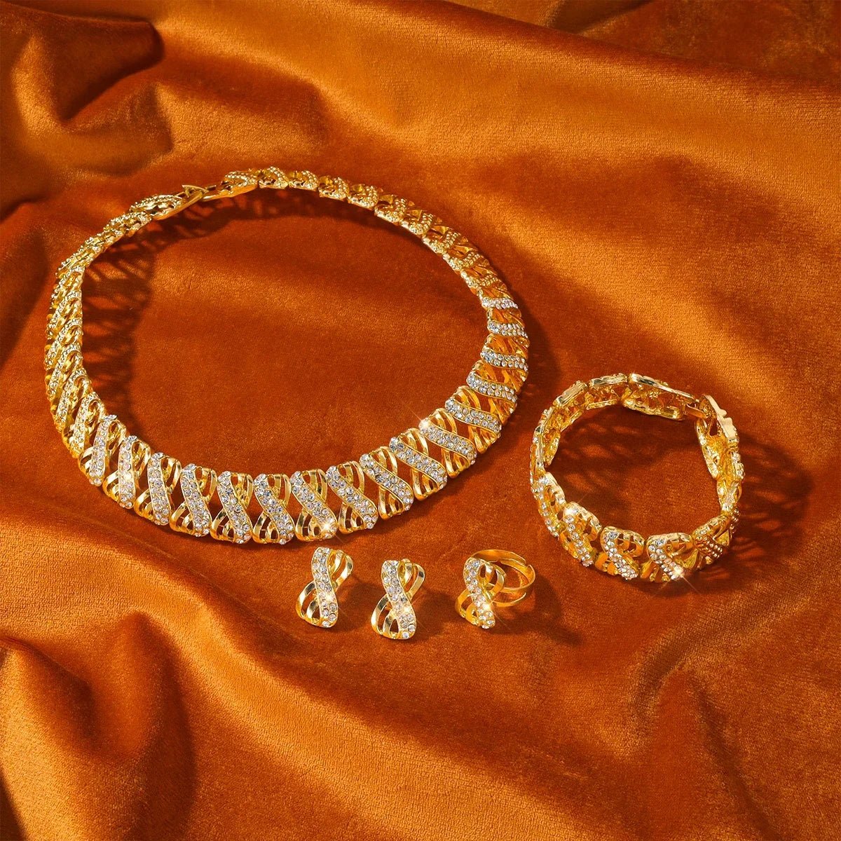 Collier Doré Délicatesse — Pendentif Élégant - FoytiShop