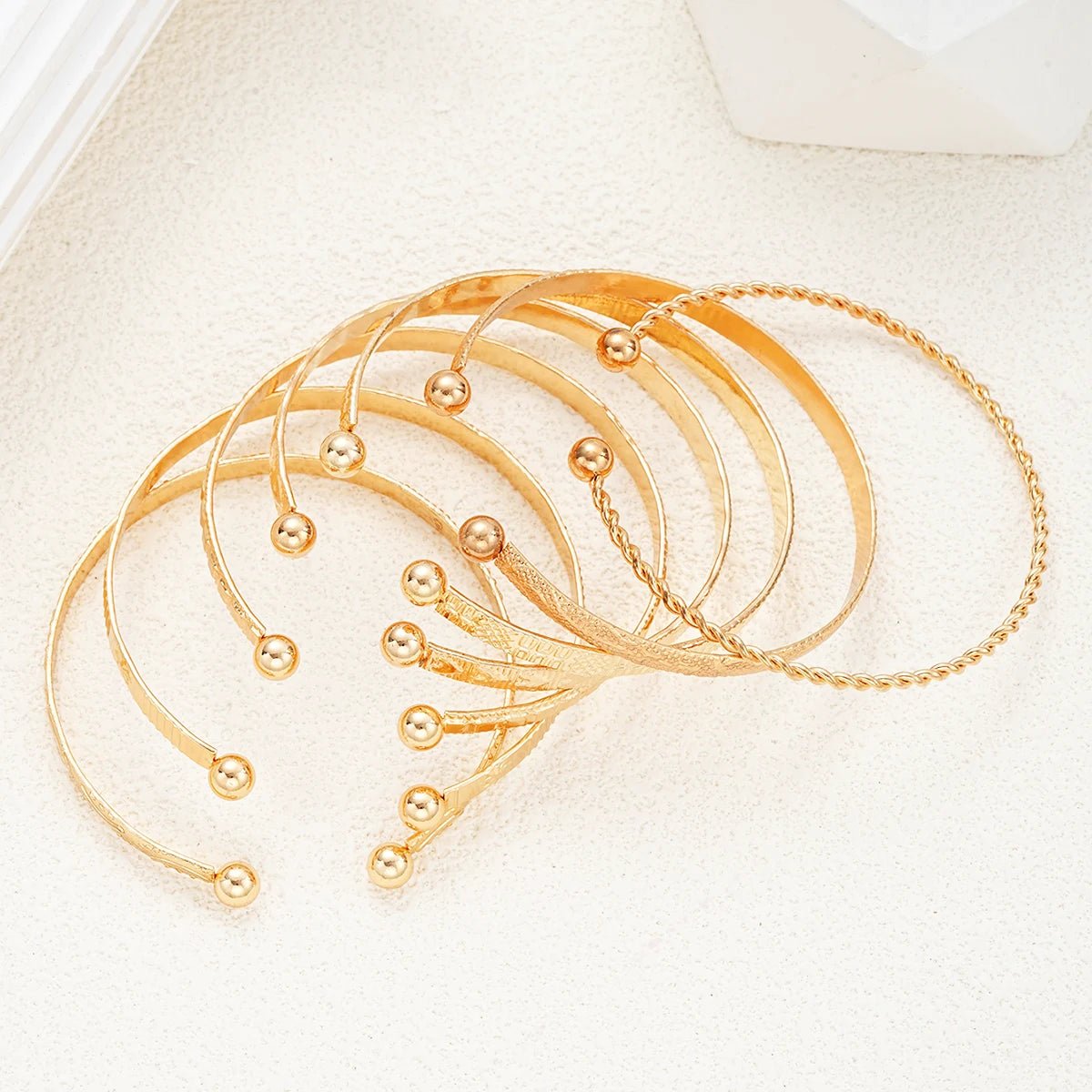 Ensemble 7 Bracelets Punk Or Cœur Gothique - Streetwear Métal Femme - FoytiShop