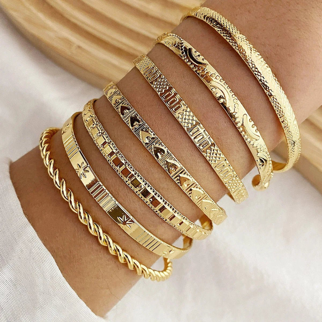 Ensemble 7 Bracelets Punk Or Cœur Gothique - Streetwear Métal Femme - FoytiShop