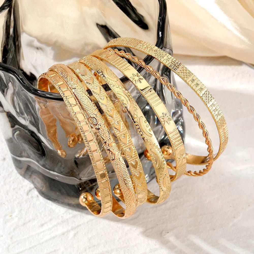 Ensemble 7 Bracelets Punk Or Cœur Gothique - Streetwear Métal Femme - FoytiShop