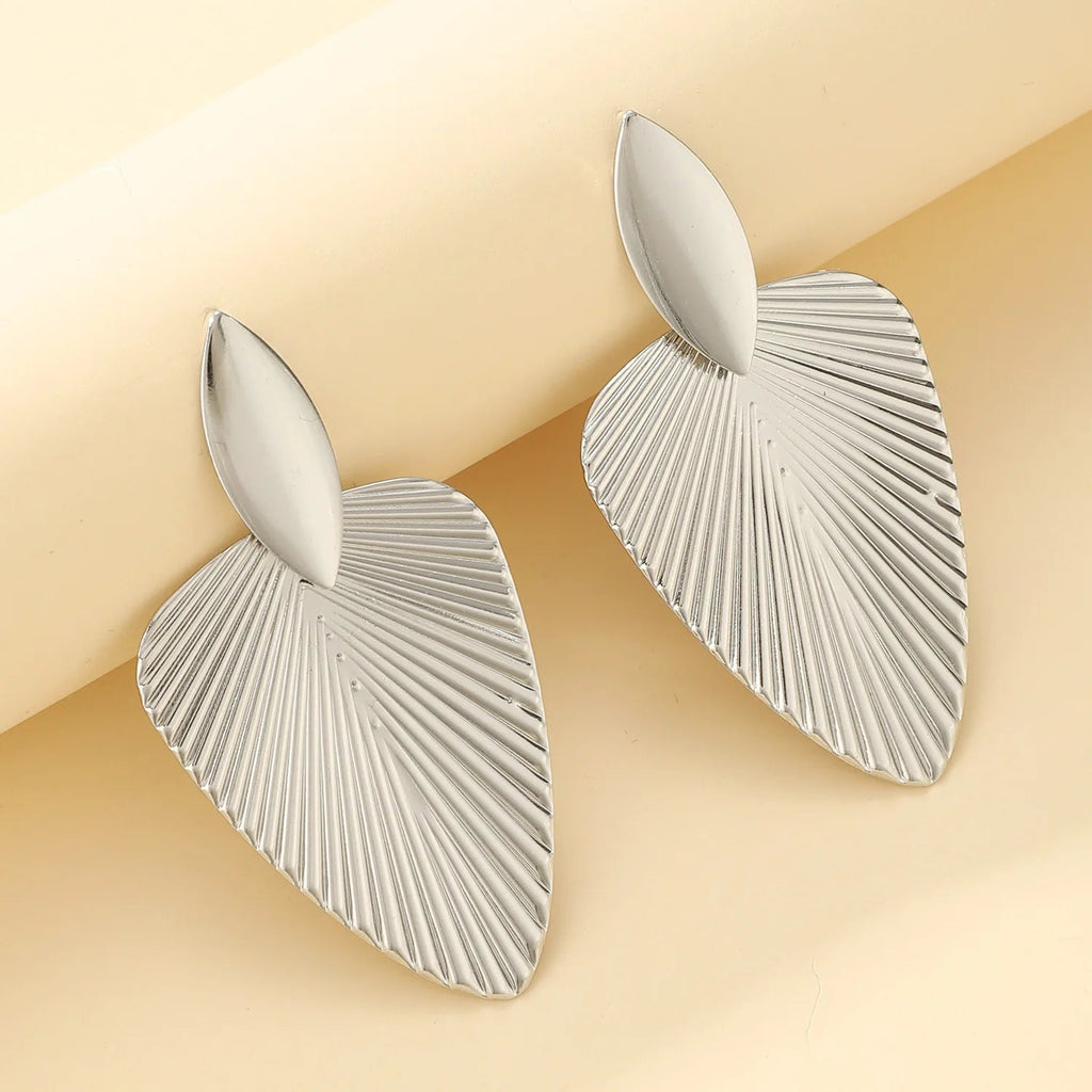 Grandes Boucles d'Oreilles Feuille Texturée – Doré Élégant - FoytiShop