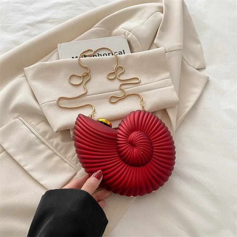 Mini Sac Rouge à Lèvres Doré - Pochette Conque Acrylique - FoytiShop