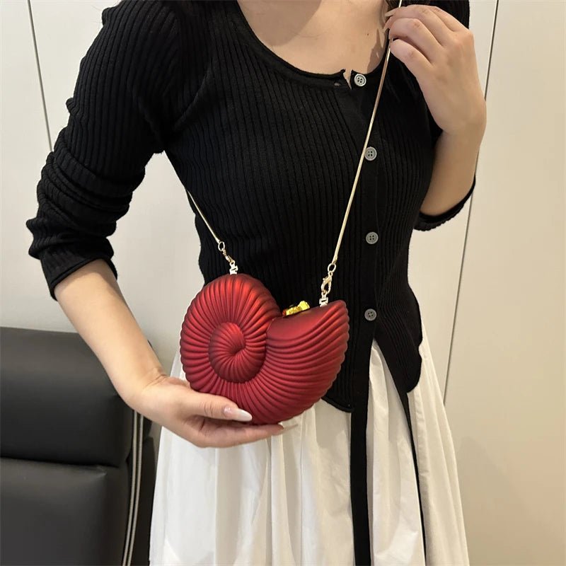 Mini Sac Rouge à Lèvres Doré - Pochette Conque Acrylique - FoytiShop