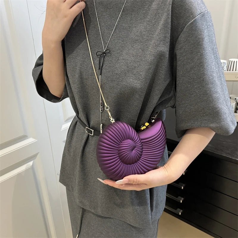 Mini Sac Rouge à Lèvres Doré - Pochette Conque Acrylique - FoytiShop