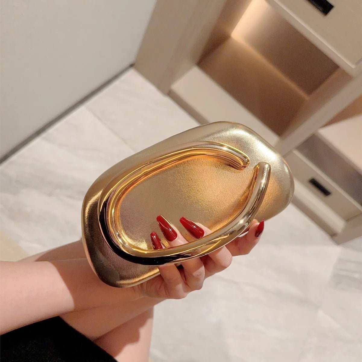 pochette pour femmes Boîte de fermeture en métal doré - FoytiShop