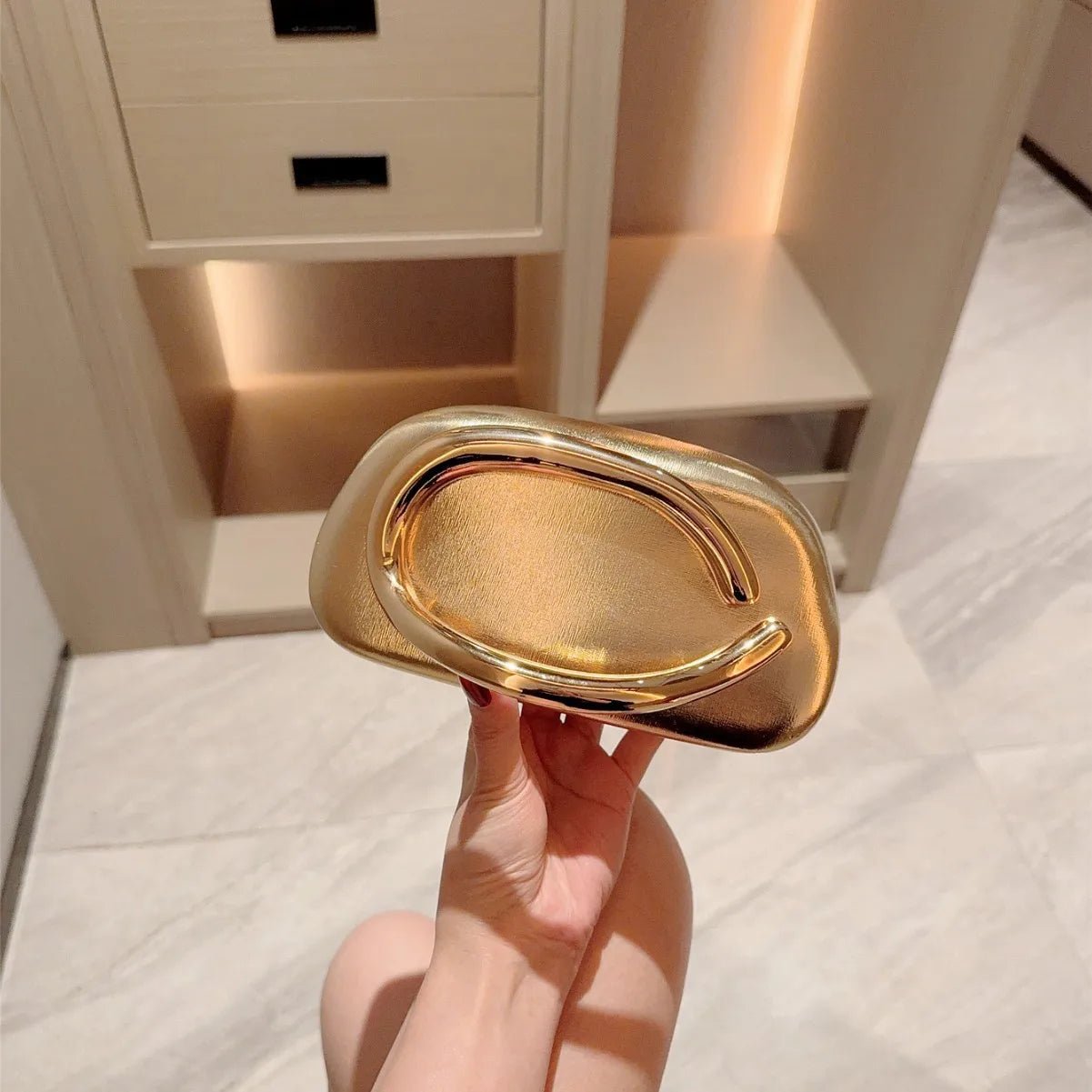 pochette pour femmes Boîte de fermeture en métal doré - FoytiShop