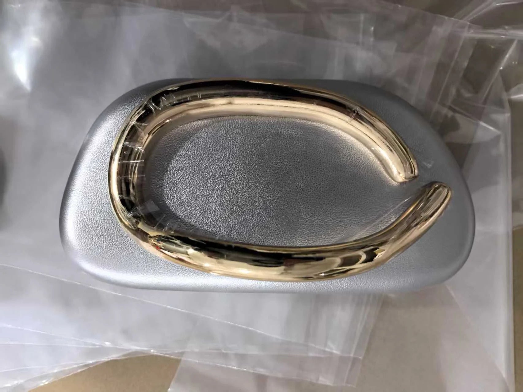 pochette pour femmes Boîte de fermeture en métal doré - FoytiShop