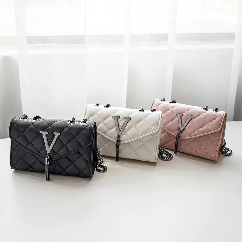 Sac À Main Luxe Noir À Carreaux Pompon - Cuir PU Matelassé Femme - FoytiShop