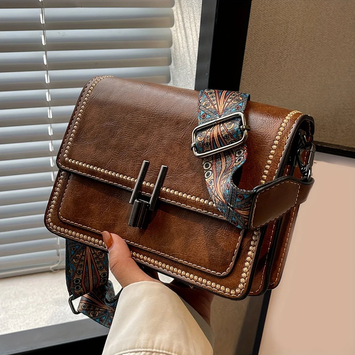 Sac Vintage Élégance Structurée - FoytiShop