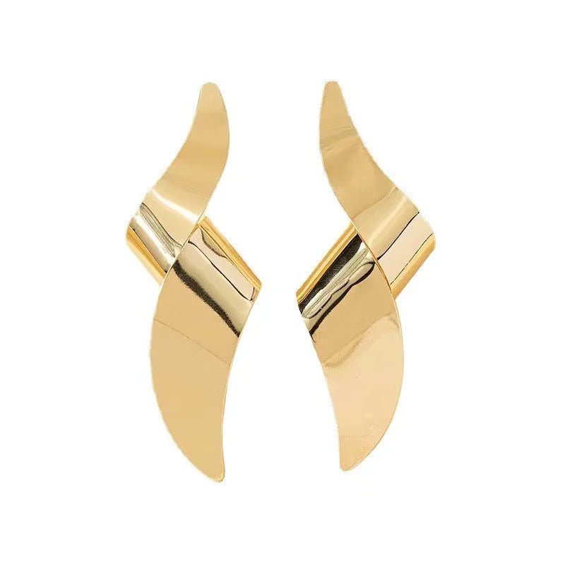Une paire de boucles d'oreilles à clous pour femmes - FoytiShop