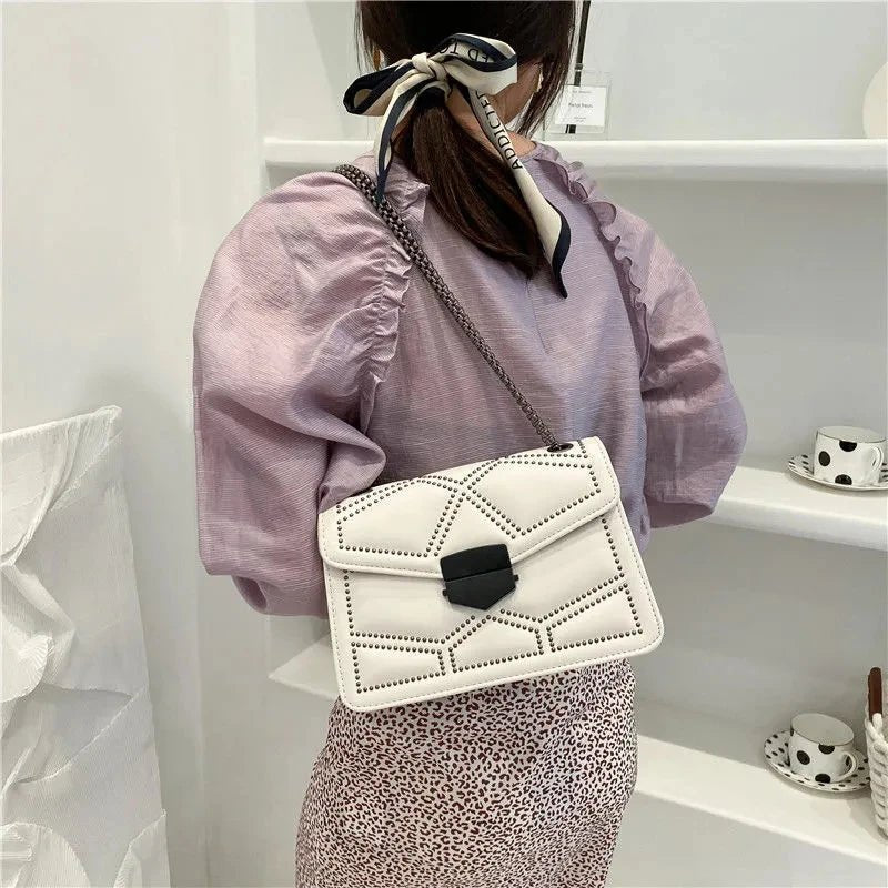 Yogodlns Sac Bandoulière Cuir PU Rivet Vintage - Rabat Élégant Femme - FoytiShop